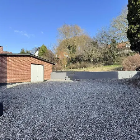 In With Loads Of Amenities Leilighet