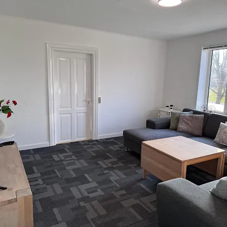 Leilighet In With Loads Of Amenities *
